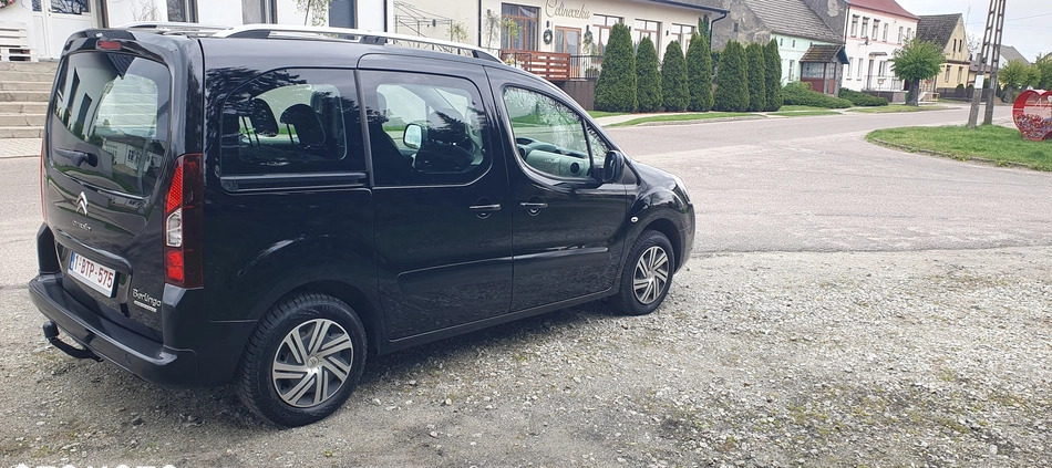 Citroen Berlingo cena 27900 przebieg: 212000, rok produkcji 2013 z Wadowice małe 56